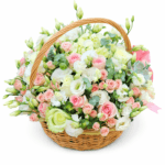 Лизиантус, кустовая роза, эвкалипт, корзина с оазисом