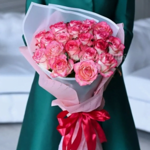 19 роз Джумилия