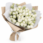 Букет из 15 белых кустовых пионовидных роз Мисс Бомбастик