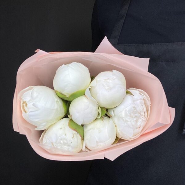 Пионовый букет «Белая Нежность»